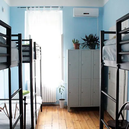 Hostel Nomad *