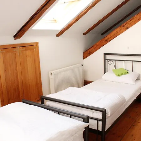 Hostel Nomad *